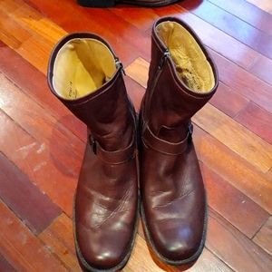 Men Frye Boots